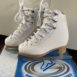 GAM figure skates toddler size 10